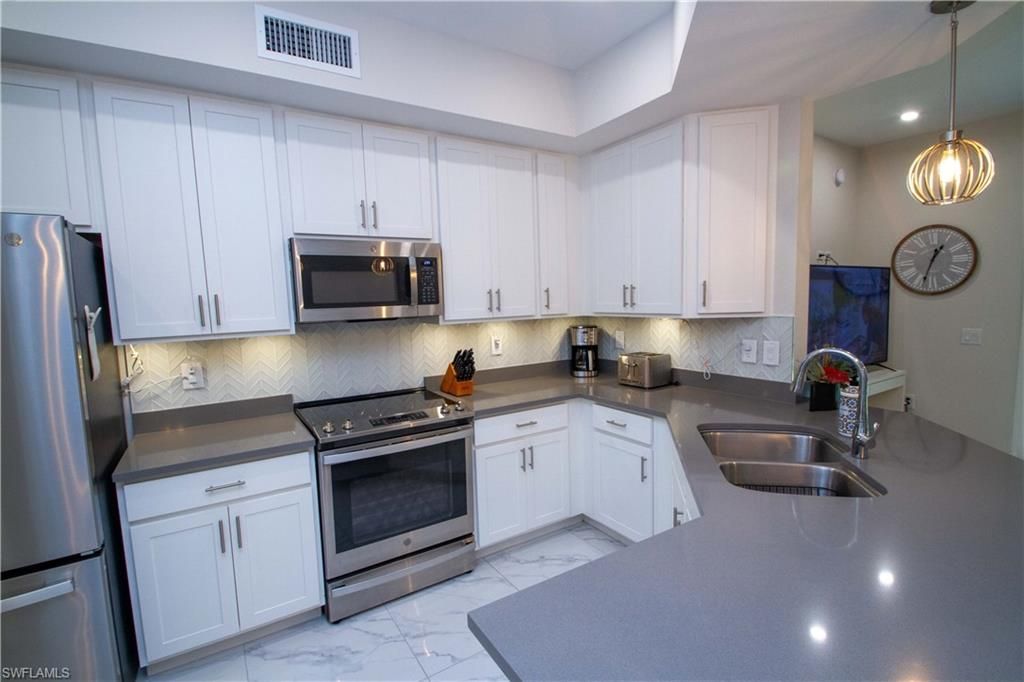 244 Indies Dr E, Unit 101, Naples, FL 34114 Photo