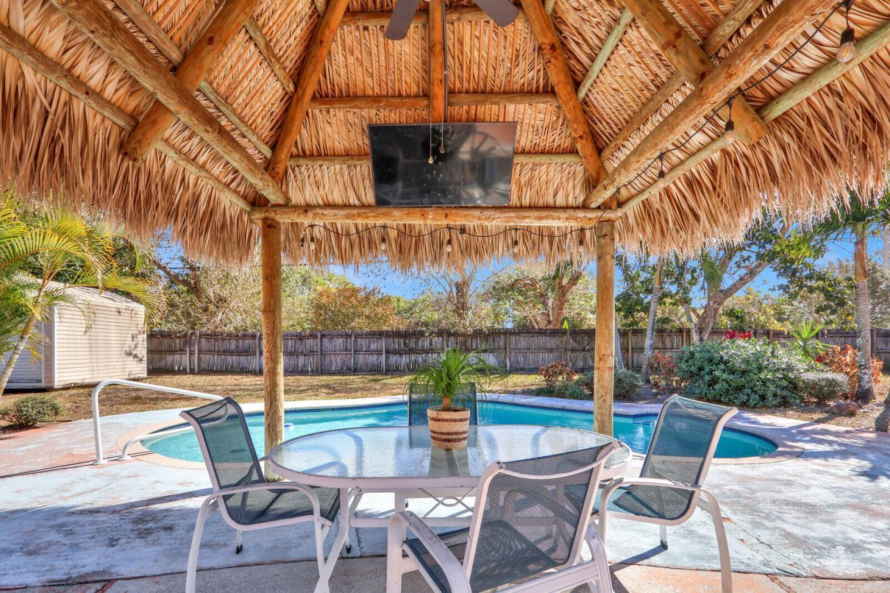 105 Sunflower Circle, Royal Palm Beach, FL 33411 Photo