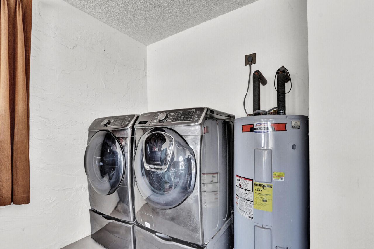 105 Sunflower Circle, Royal Palm Beach, FL 33411 Photo