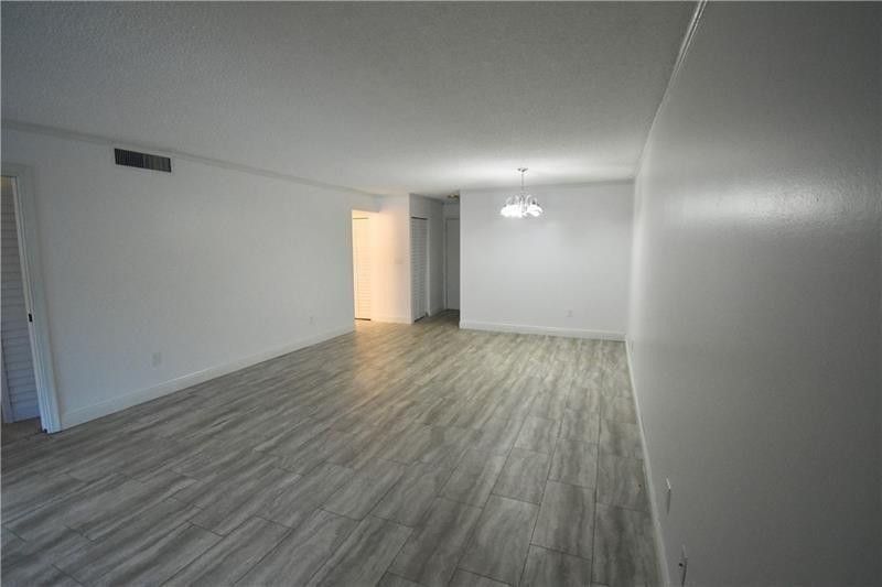 7500 NW 1st Court, Unit 207, Plantation, FL 33317 Photo