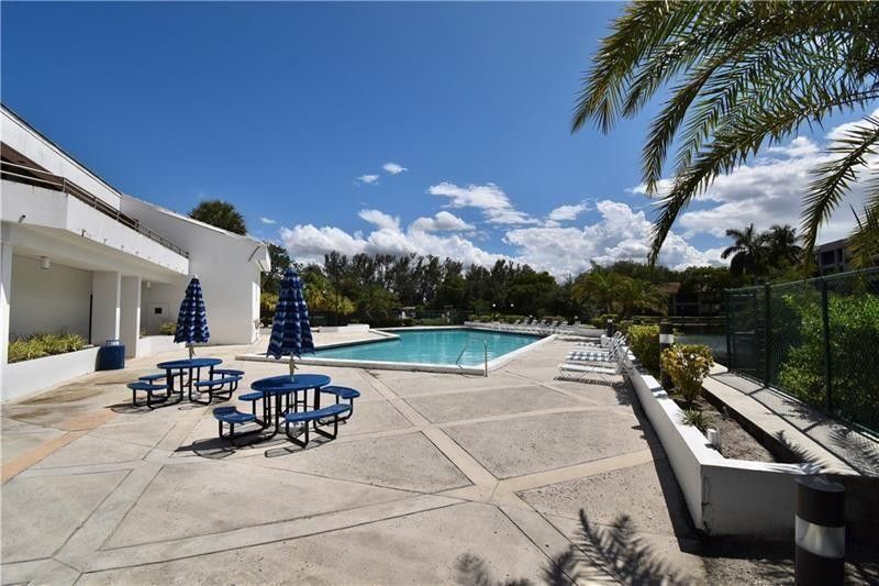7500 NW 1st Court, Unit 207, Plantation, FL 33317 Photo