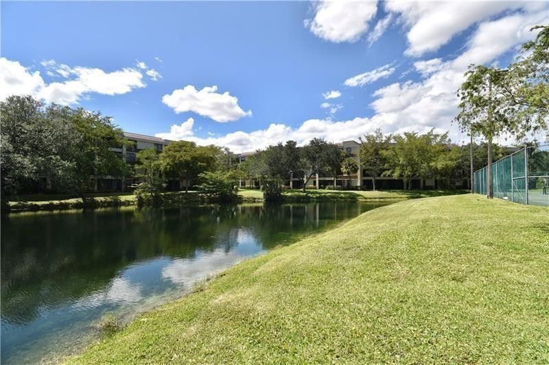7500 NW 1st Court, Unit 207, Plantation, FL 33317 Photo