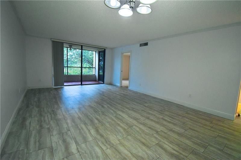7500 NW 1st Court, Unit 207, Plantation, FL 33317 Photo