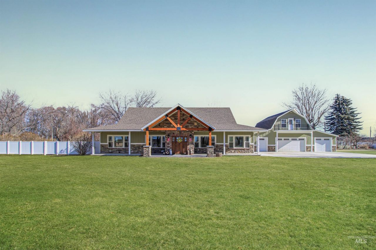 781 N 1150 E, Jackson, ID 83350 Main Photo