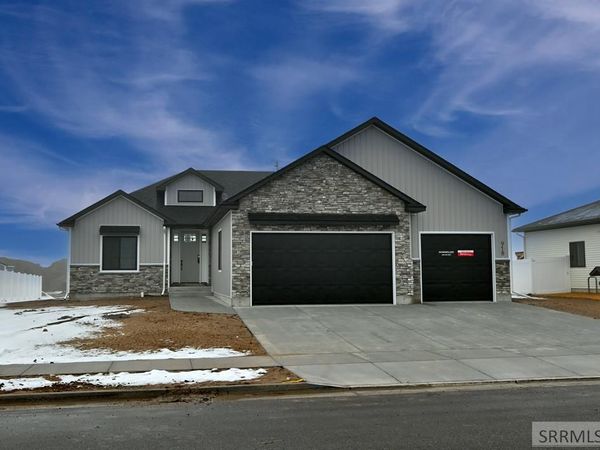 918 Jack Ln, IDAHO FALLS, ID 83402