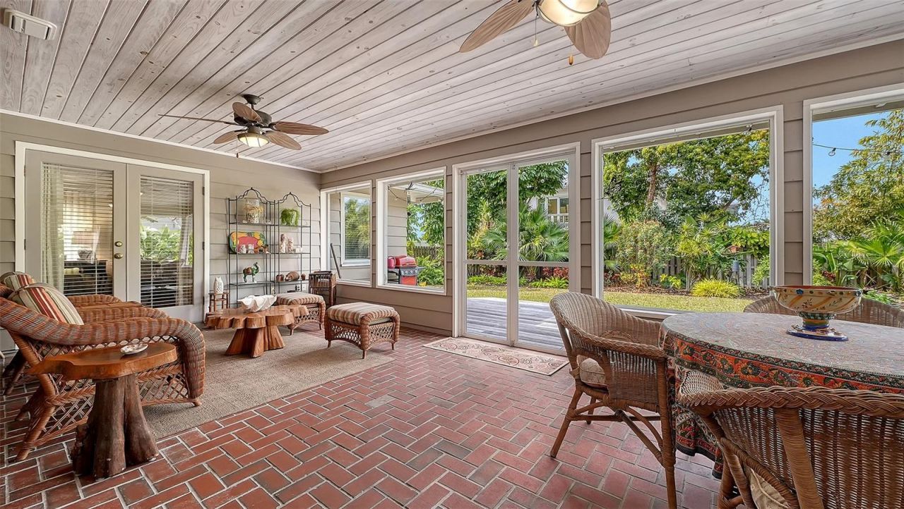 1504 S Orange Avenue, Sarasota, FL 34239 Photo