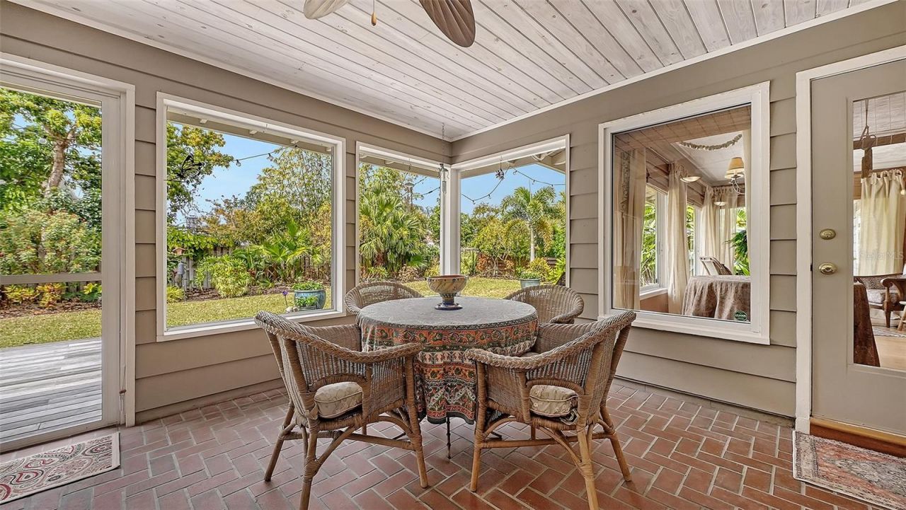 1504 S Orange Avenue, Sarasota, FL 34239 Photo