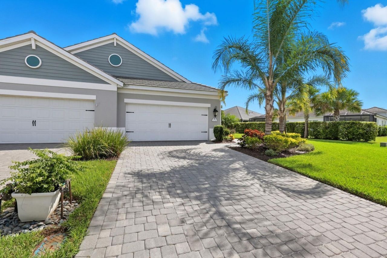 2723 Sapphire Blue Lane, Bradenton, FL 34211 Photo