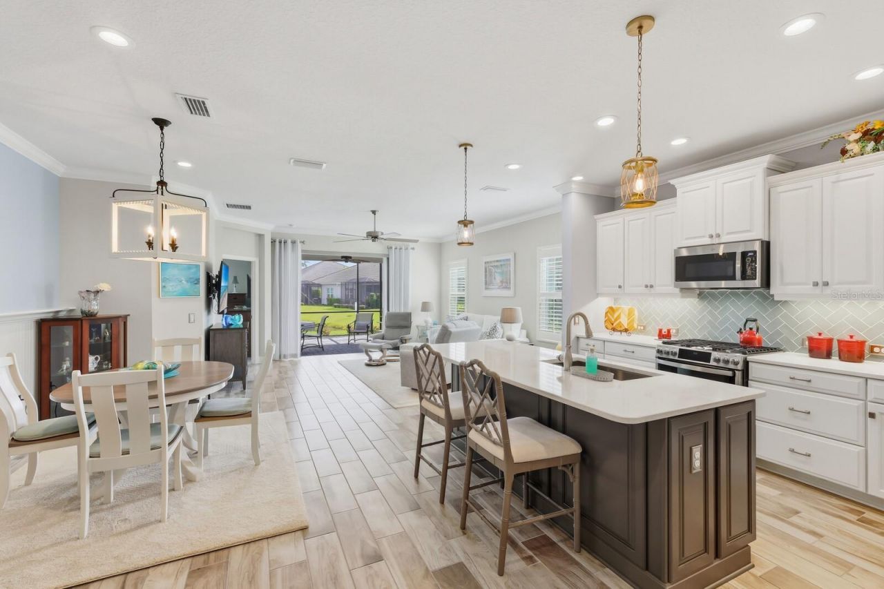 2723 Sapphire Blue Lane, Bradenton, FL 34211 Photo