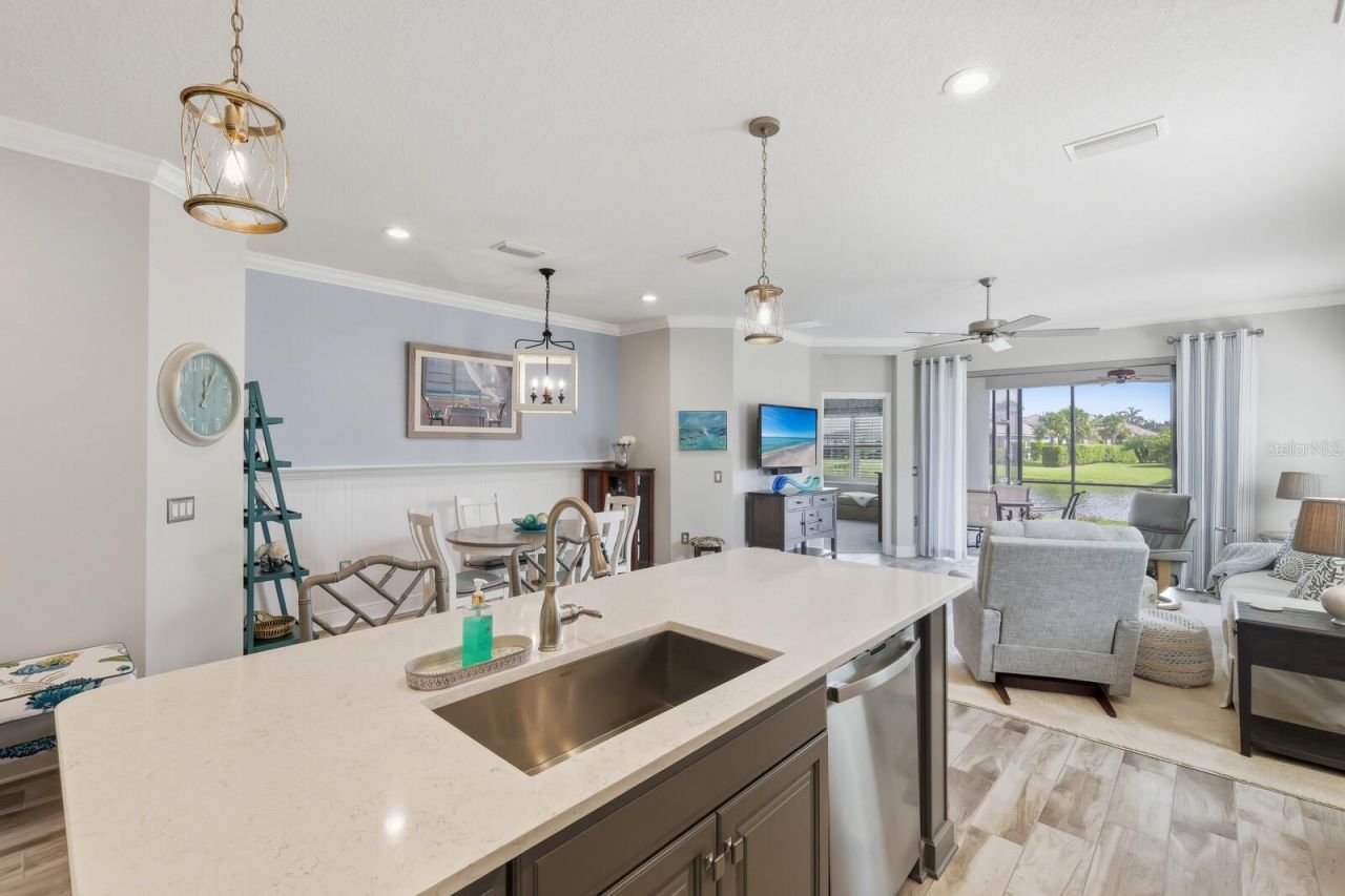 2723 Sapphire Blue Lane, Bradenton, FL 34211 Photo