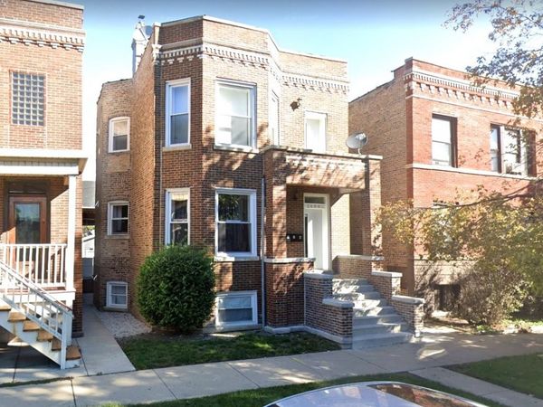 2904 W Nelson Street, Unit 1, Chicago, IL 60618