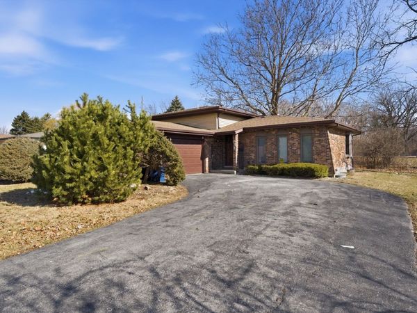 831 Violet Lane, Matteson, IL 60443