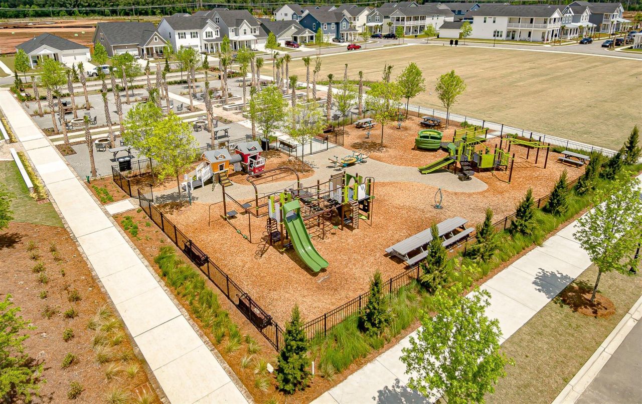 2069 Nola Run Photo 80