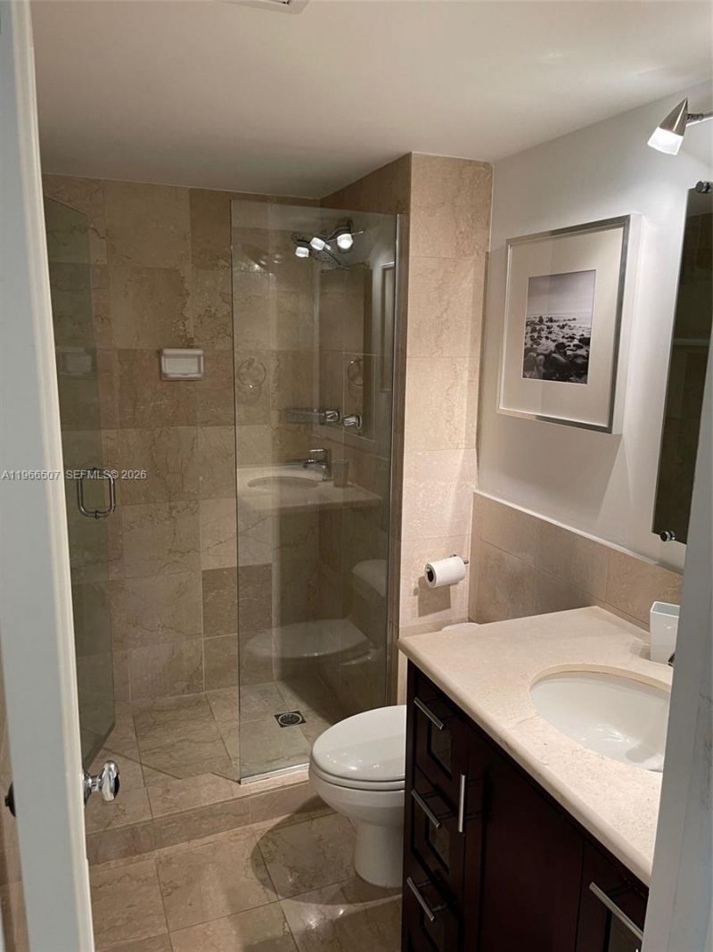 5555 Collins Ave, Unit 7Z, Miami Beach, FL 33140 Photo