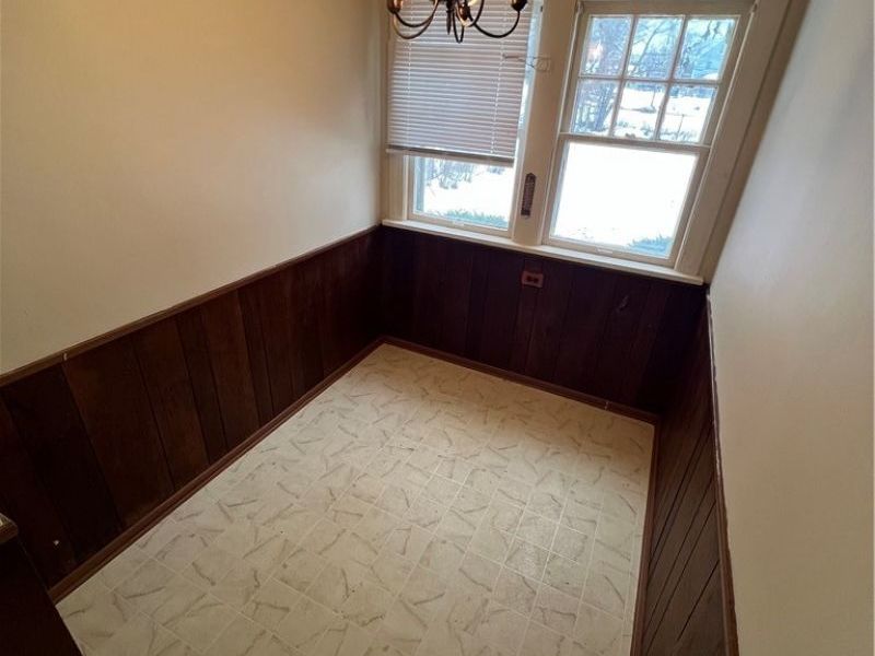 221 E Avondale Avenue, Youngstown, OH 44507 Photo 8