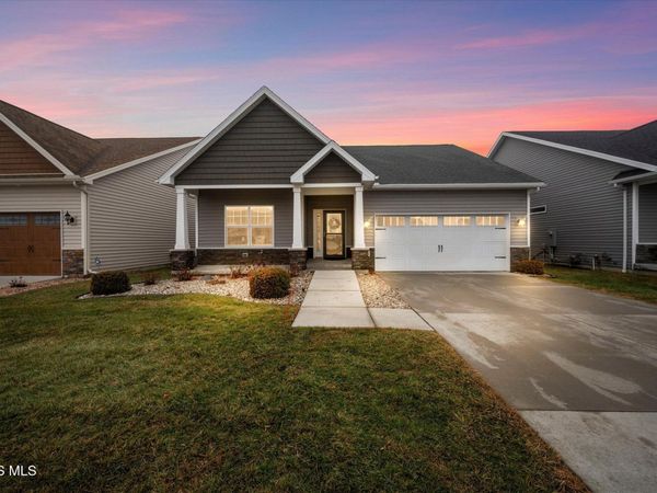 4736 Lakeside Drive, Maumee, OH 43537