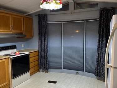 36 CENTER HILL DRIVE, QUAKERTOWN, PA 18951