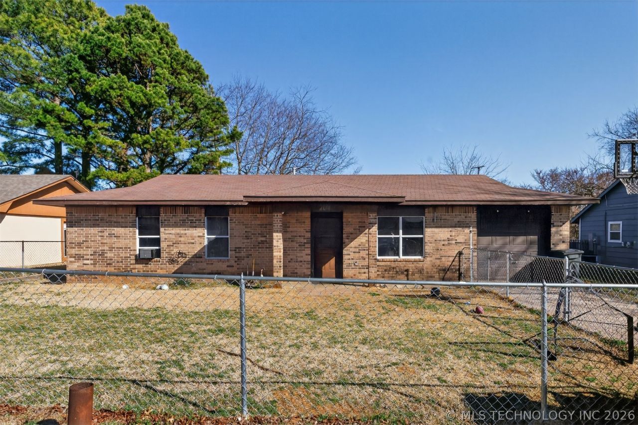 204 Umstead, Colbert, OK 74733 Main Photo