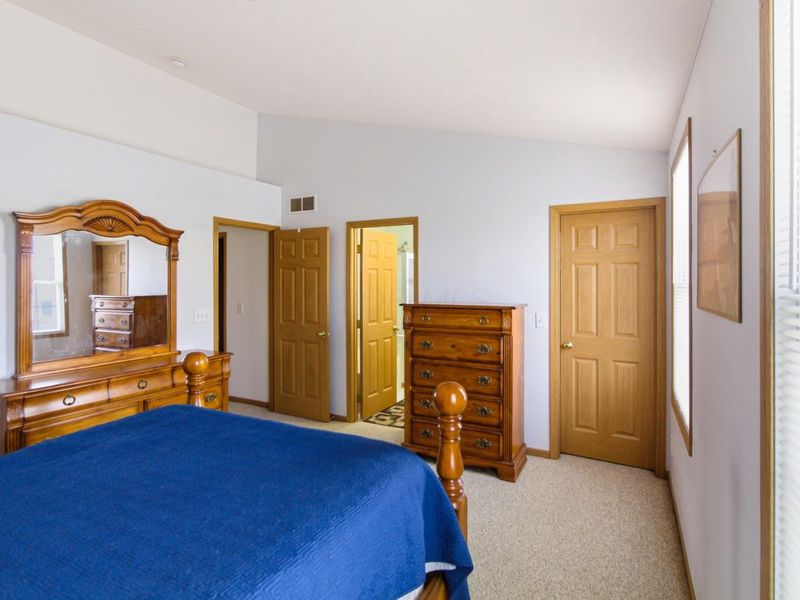 81 W Fieldstone, Etna, OH 43062 Photo 13