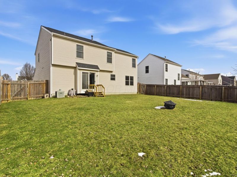 81 W Fieldstone, Etna, OH 43062 Photo 26