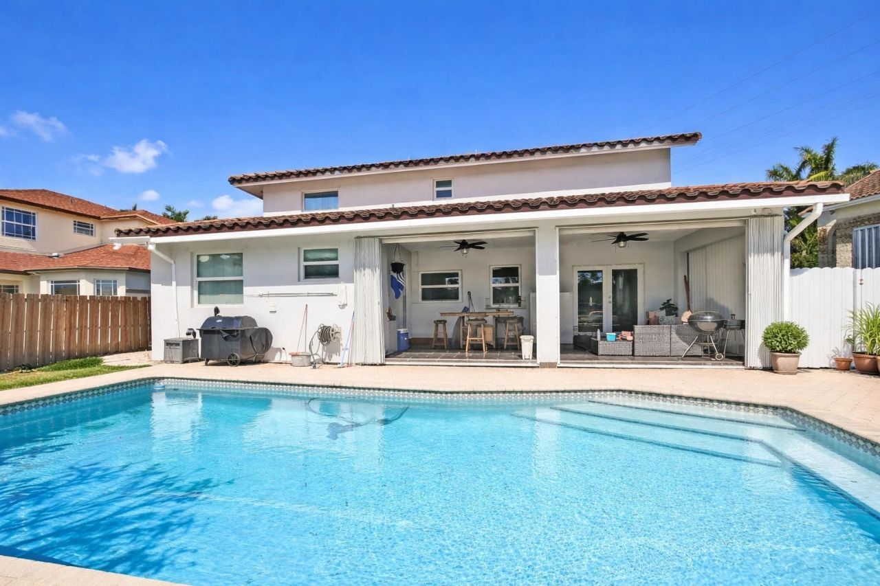 16070 SW 89th Avenue Road, Palmetto Bay, FL 33157 Photo