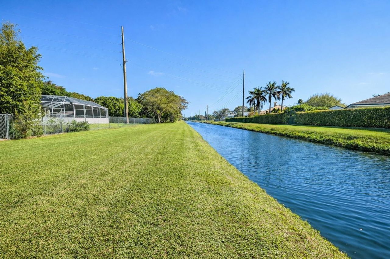 16070 SW 89th Avenue Road, Palmetto Bay, FL 33157 Photo