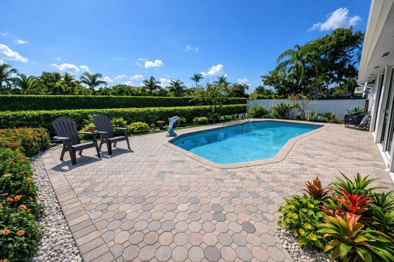 16070 SW 89th Avenue Road, Palmetto Bay, FL 33157 Photo