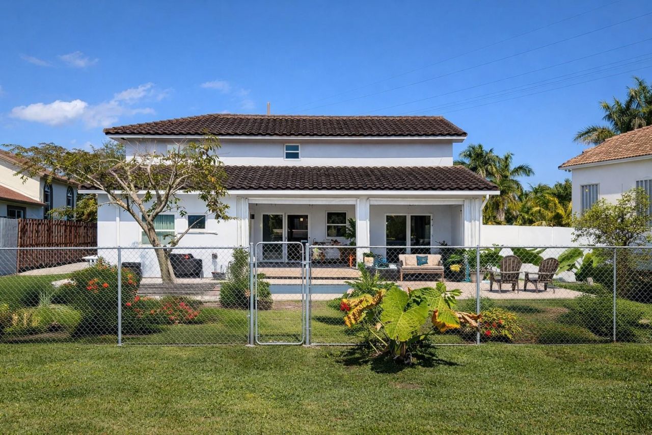 16070 SW 89th Avenue Road, Palmetto Bay, FL 33157 Photo