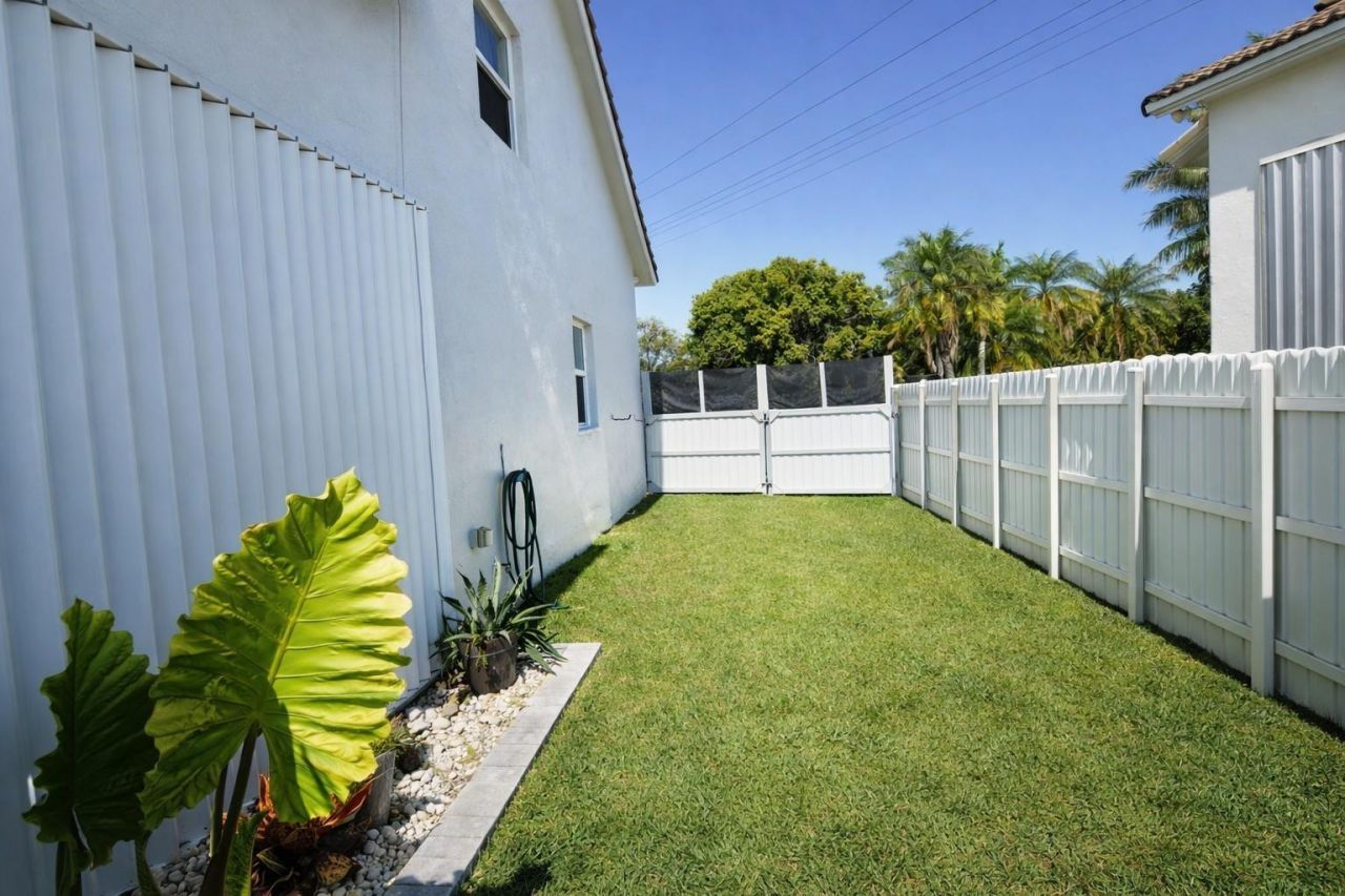 16070 SW 89th Avenue Road, Palmetto Bay, FL 33157 Photo