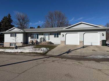 820 3rd Street SE, Elbow Lake, MN 56531