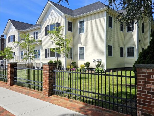 93 Hempstead Avenue , Unit # 205, Lynbrook, NY 11563