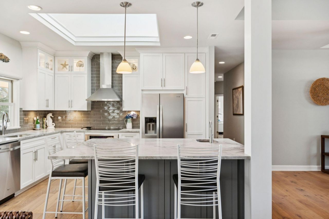 1551 Ben Sawyer Boulevard Photo 11