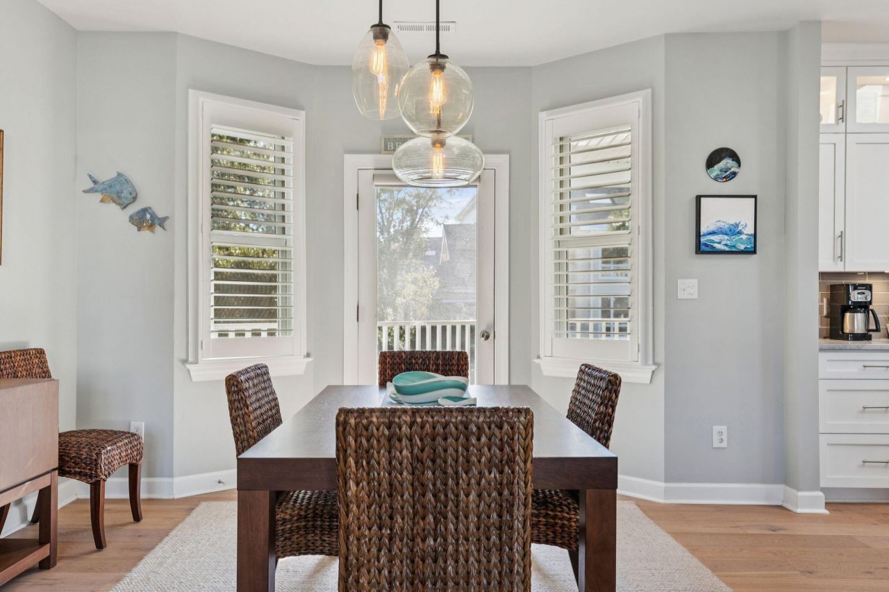 1551 Ben Sawyer Boulevard Photo 14