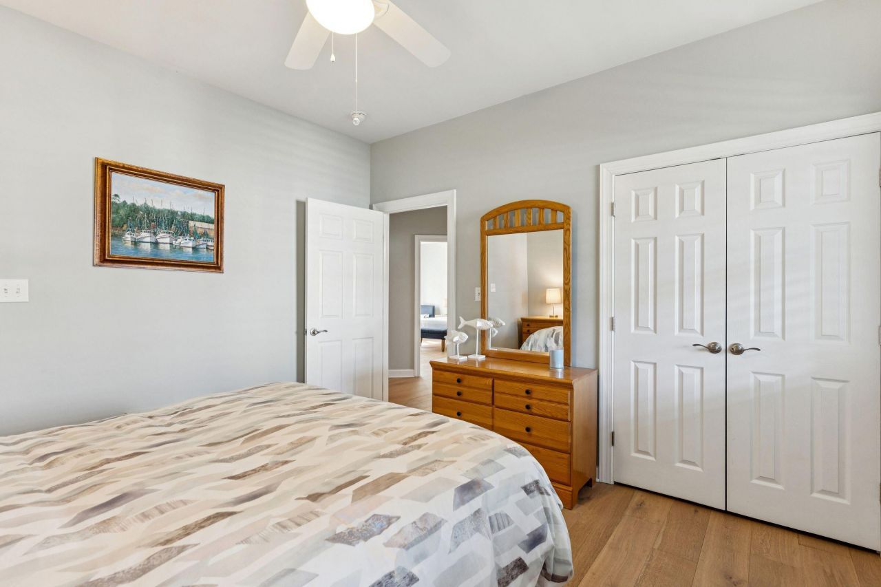 1551 Ben Sawyer Boulevard Photo 25