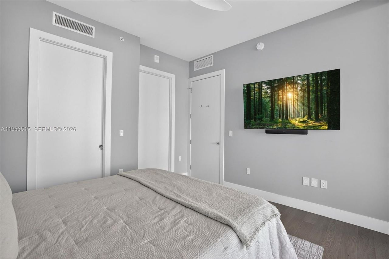 5775 Collins Ave, Unit 506, Miami Beach, FL 33140 Photo