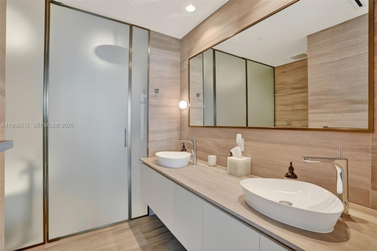 5775 Collins Ave, Unit 506, Miami Beach, FL 33140 Photo