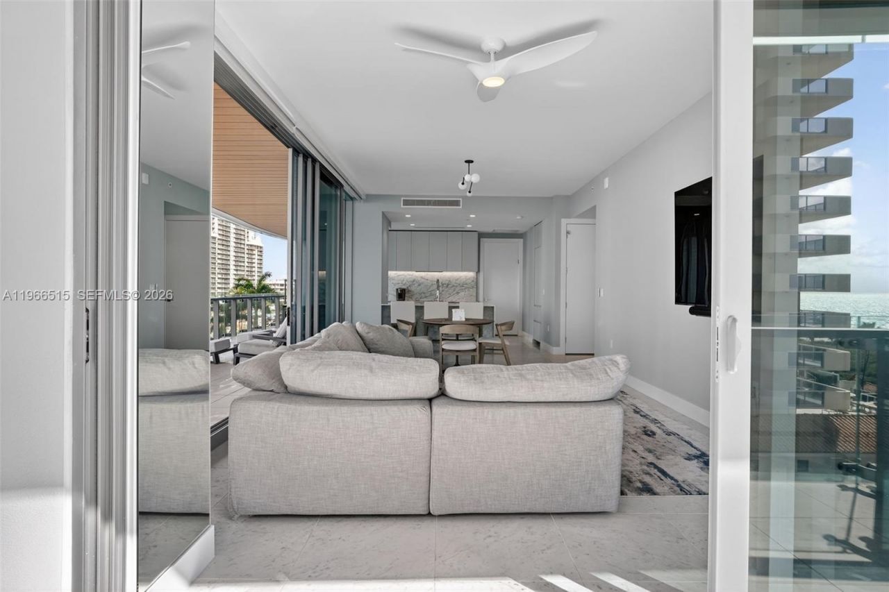 5775 Collins Ave, Unit 506, Miami Beach, FL 33140 Photo