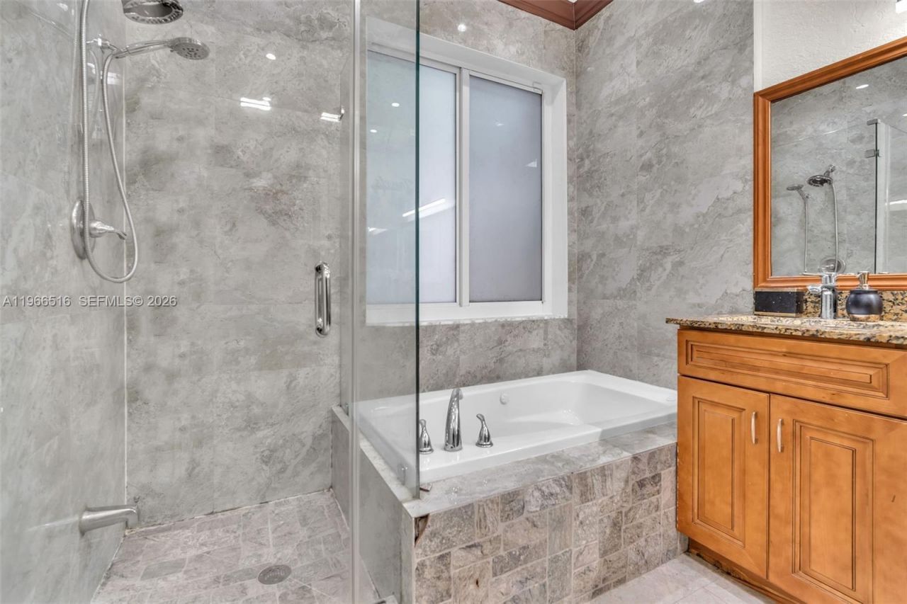 544 NW 159th Ln, Pembroke Pines, FL 33028 Photo