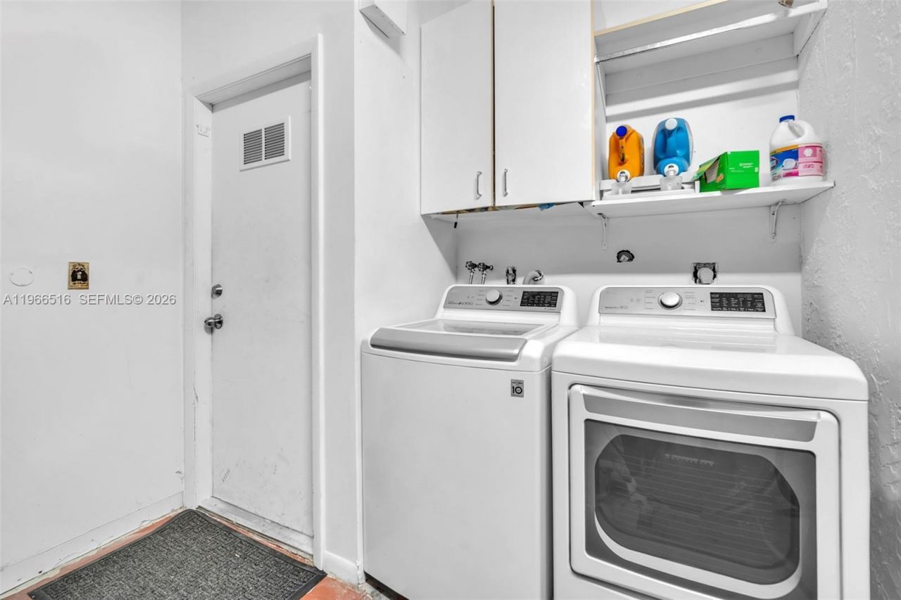 544 NW 159th Ln, Pembroke Pines, FL 33028 Photo