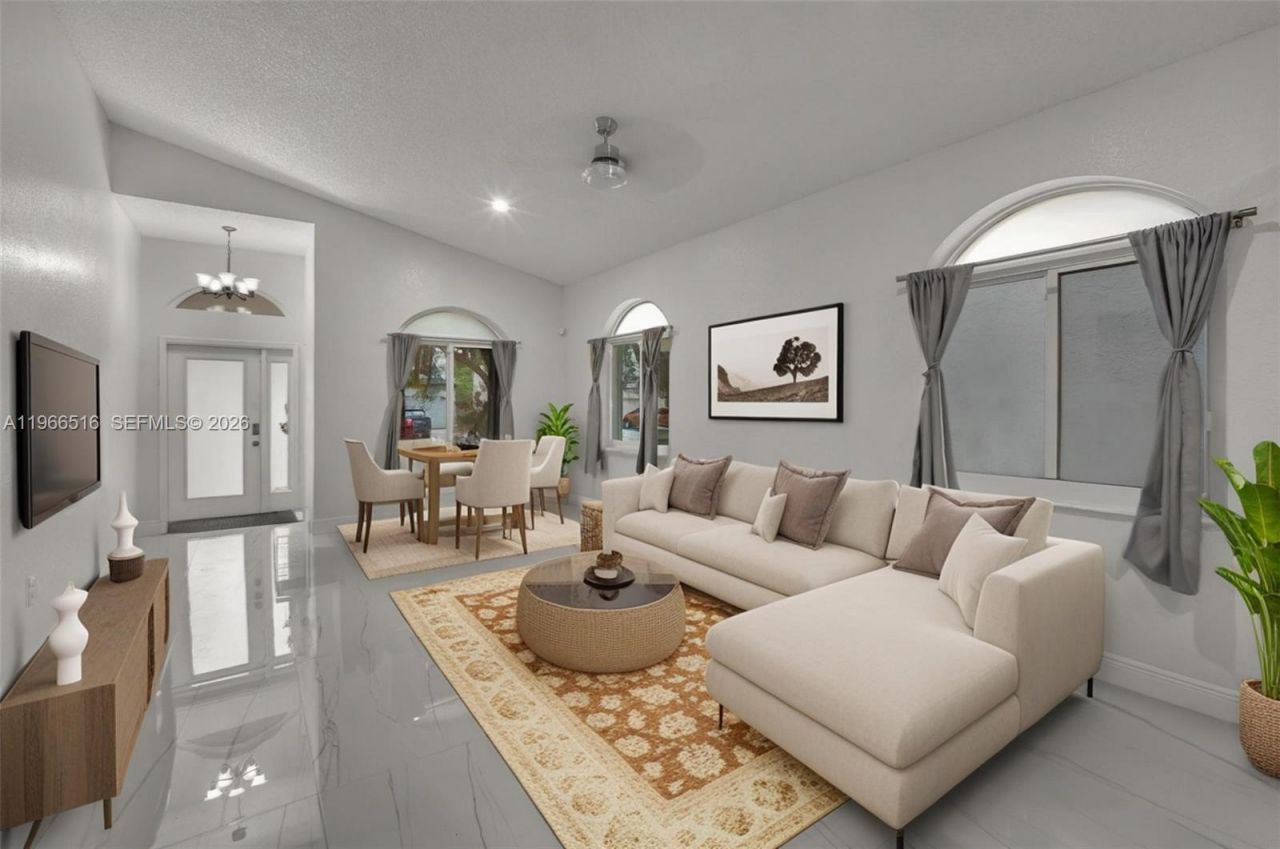 544 NW 159th Ln, Pembroke Pines, FL 33028 Photo