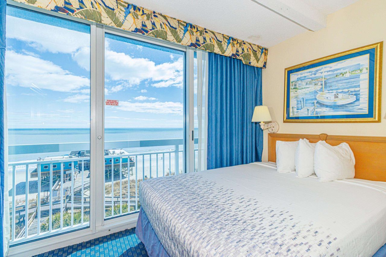 1304 N Ocean Blvd.  Photo 11