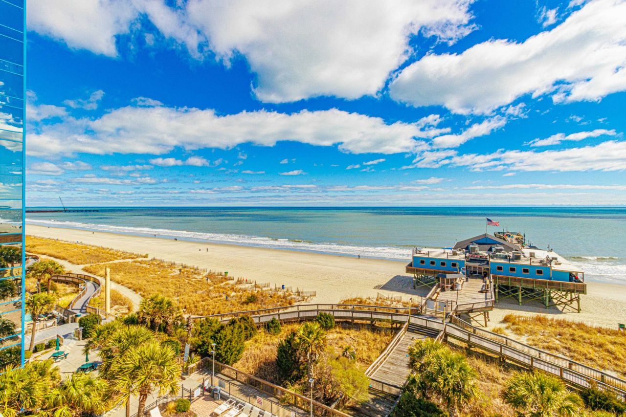 1304 N Ocean Blvd.  Photo 4