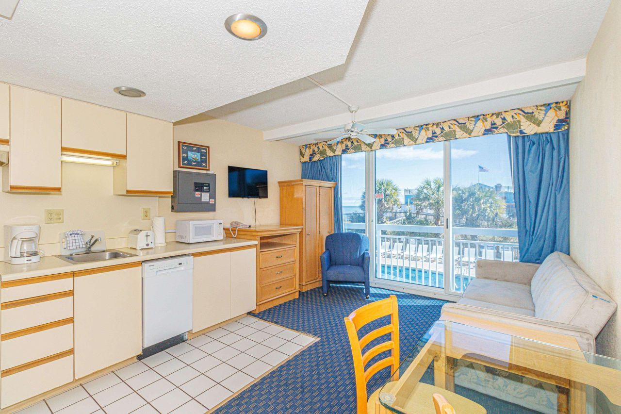 1304 N Ocean Blvd.  Photo 10