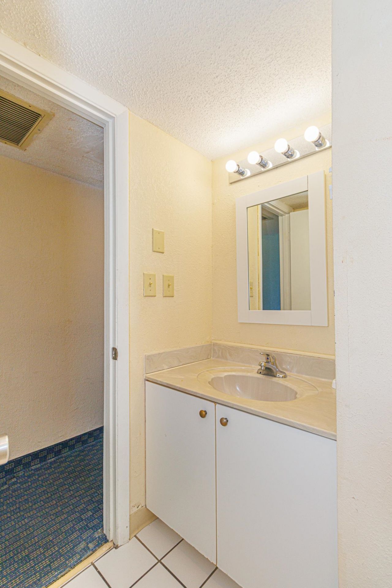 1304 N Ocean Blvd.  Photo 17