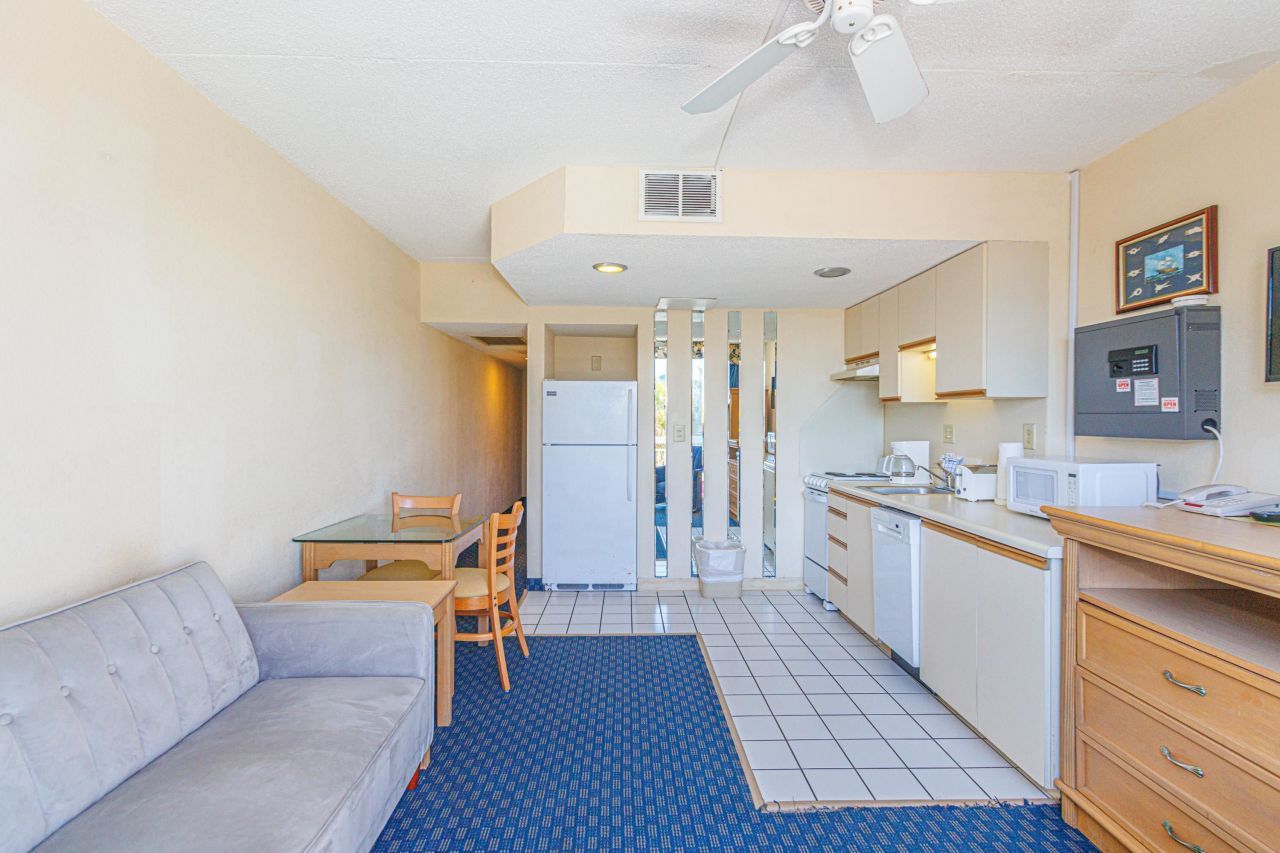 1304 N Ocean Blvd.  Photo 6