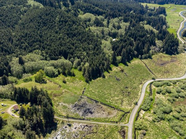 94010 N Way Lane, North Bend, OR 97459