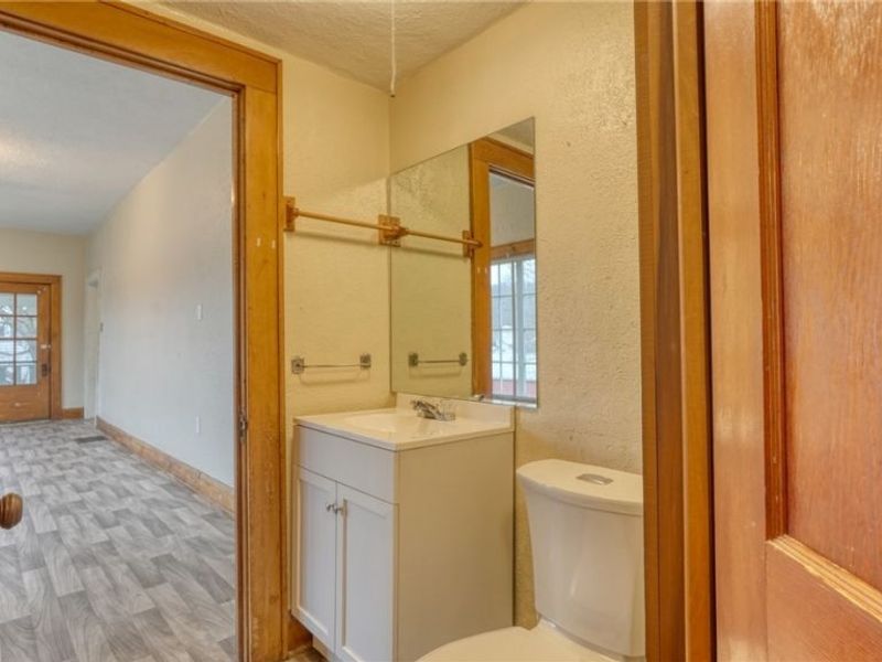 240 E Main Street, Quaker City, OH 43773 Photo 10