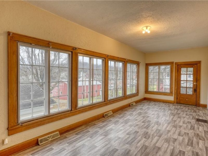 240 E Main Street, Quaker City, OH 43773 Photo 11