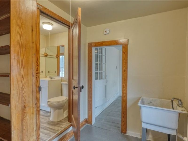 240 E Main Street, Quaker City, OH 43773 Photo 9