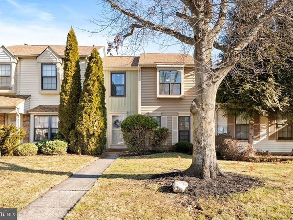 82 TYNEMOUTH COURT, ROBBINSVILLE, NJ 08691